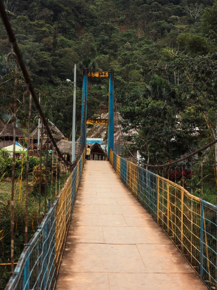 Ponta di ingresso alla comunità